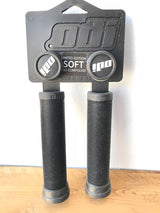 ODI LONGNECK ST F/L SUPER-SOFT COMPOUND グリップ 135mm / ブラック
